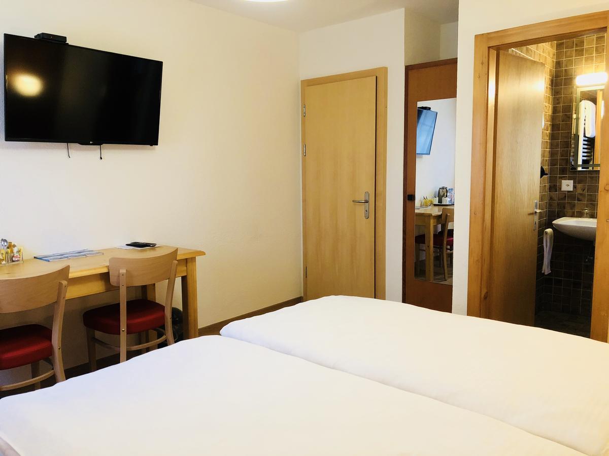 Qi-Lin Hotel Restaurant Ayer Ngoại thất bức ảnh