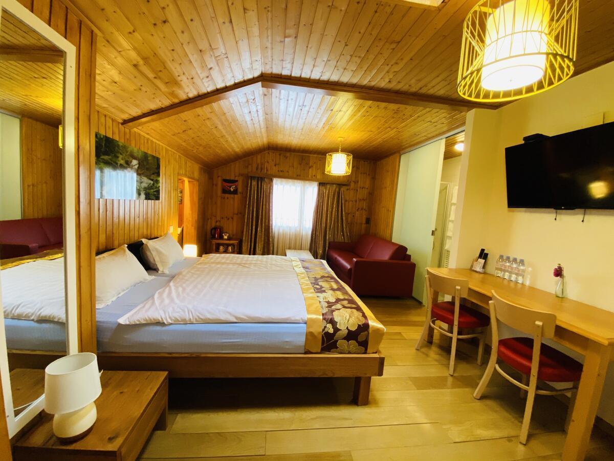 Qi-Lin Hotel Restaurant Ayer Ngoại thất bức ảnh